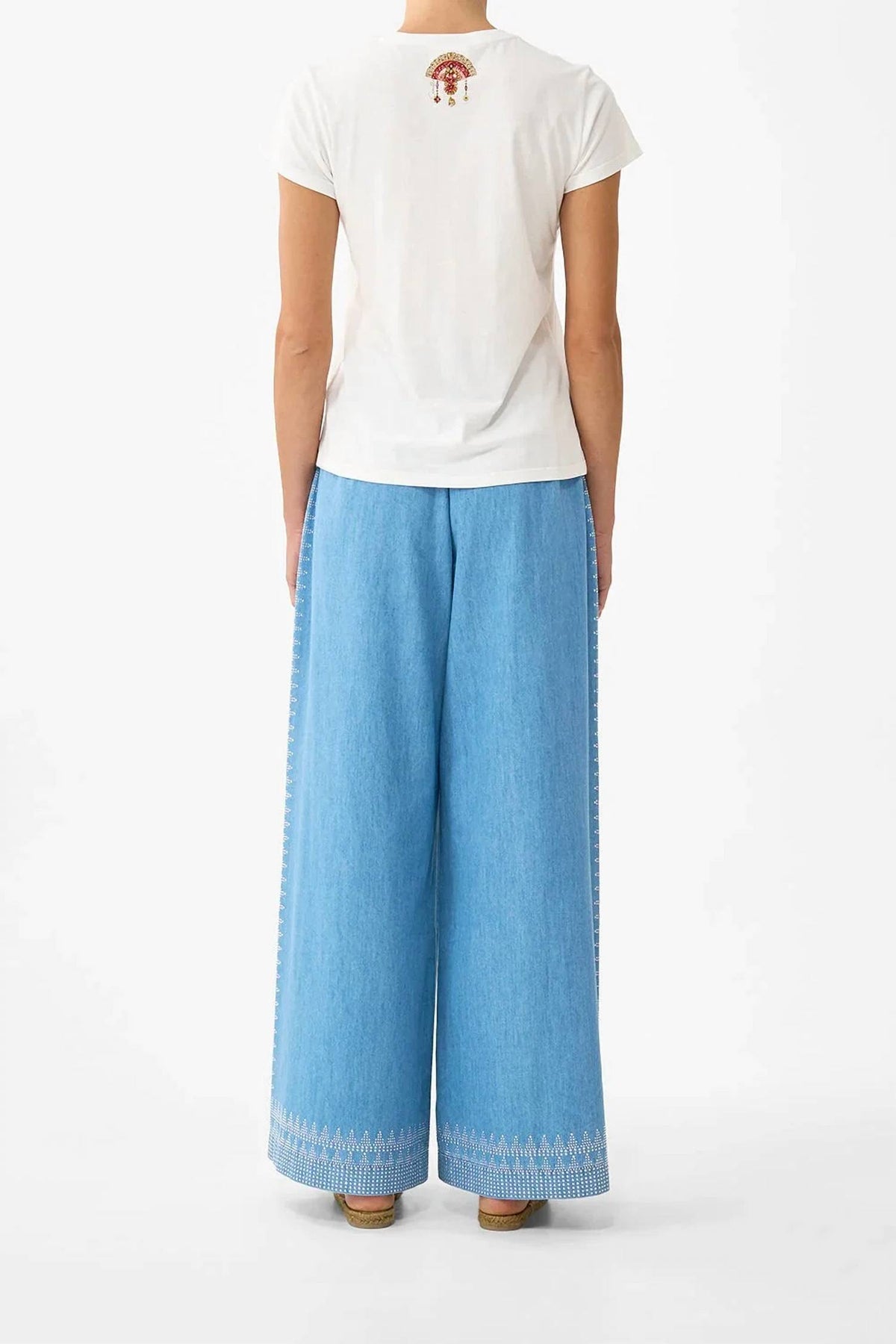 Camilla - Slim Fit Round Neck T-shirt