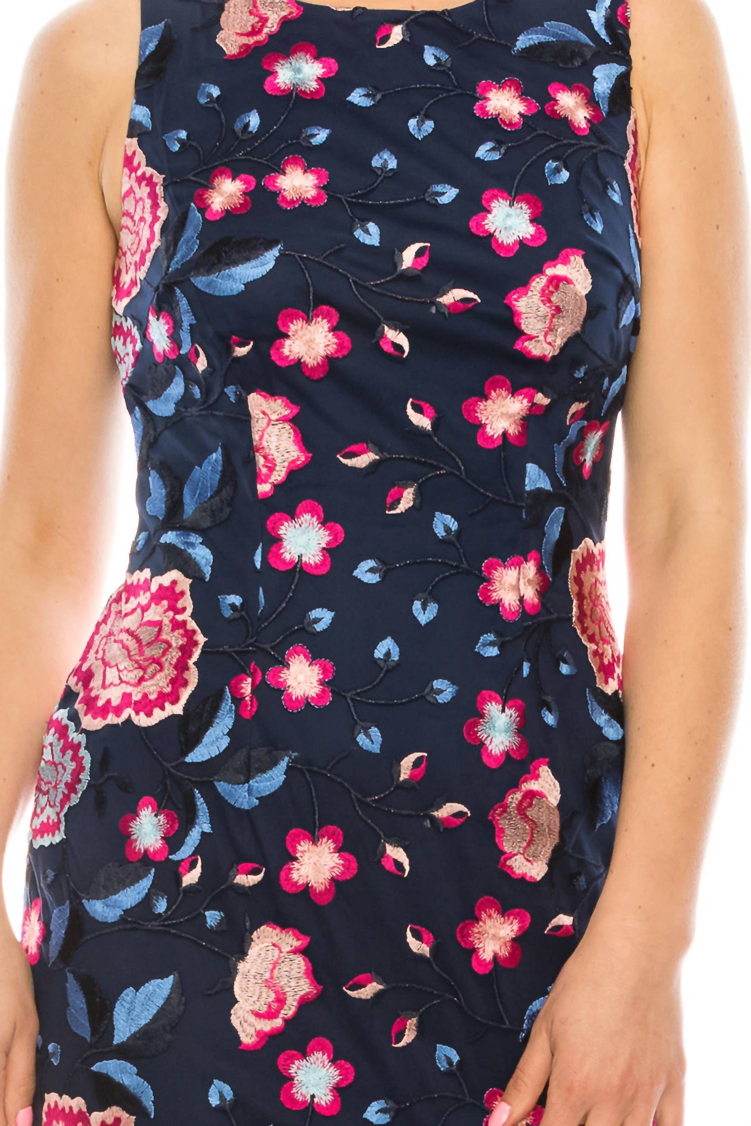 Aidan Mattox - Sleeveless Floral Embroidered Dress