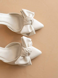 Oasis Society - Women's Jane Bow Kitten Heel