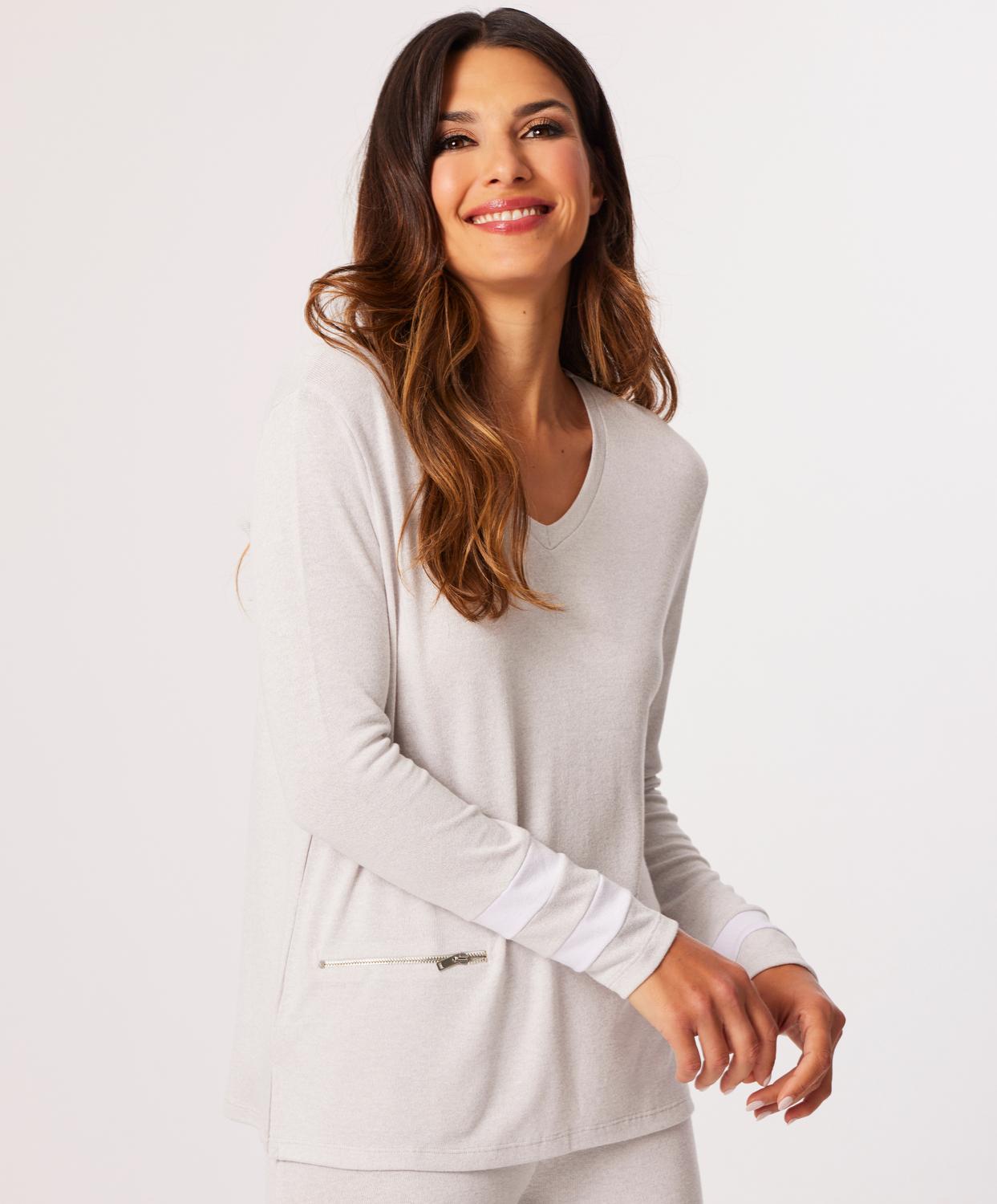 French Kyss - Zip Pocket V-Neck Top