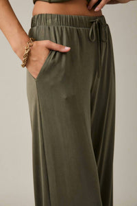 GILLI Elastic Waist Drawstring Wide Leg Pants in olive - women's pants - view 5