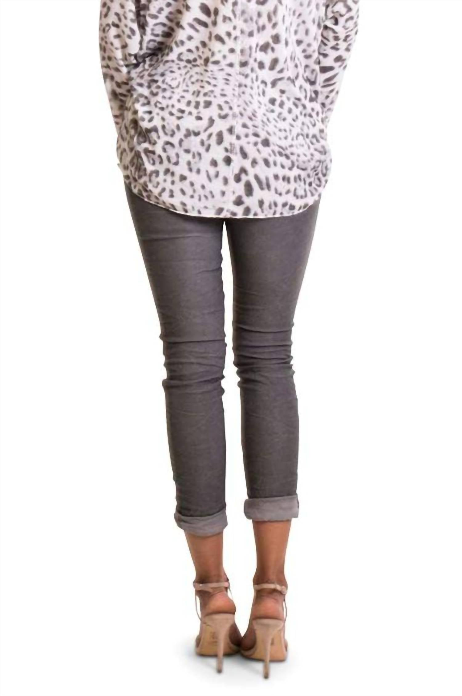Gigi Moda - Cammie Leopard V-neck Sweater