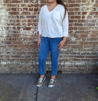 Keren Hart - Women's Long Sleeve V-neck Faux Button Blouse