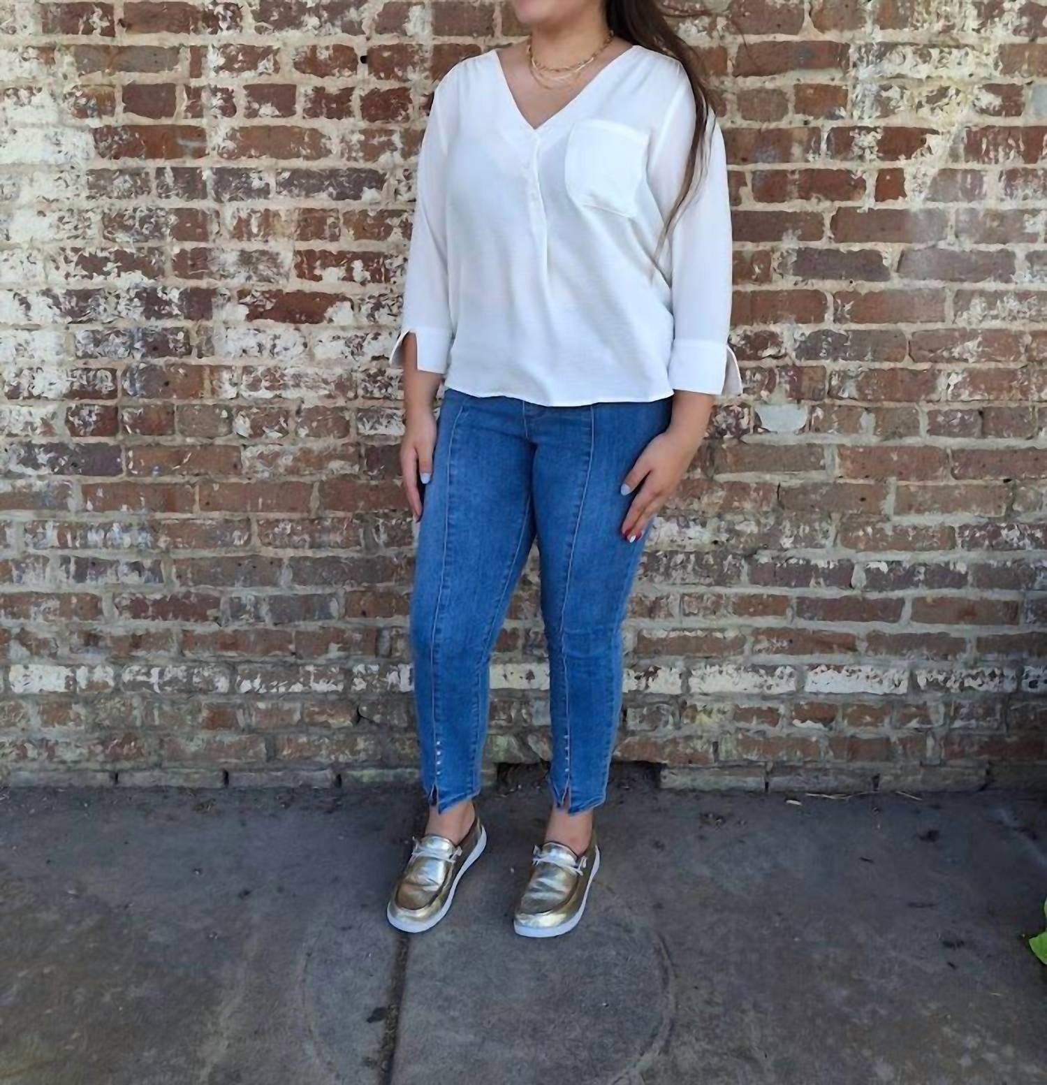 Keren Hart - Women's Long Sleeve V-neck Faux Button Blouse