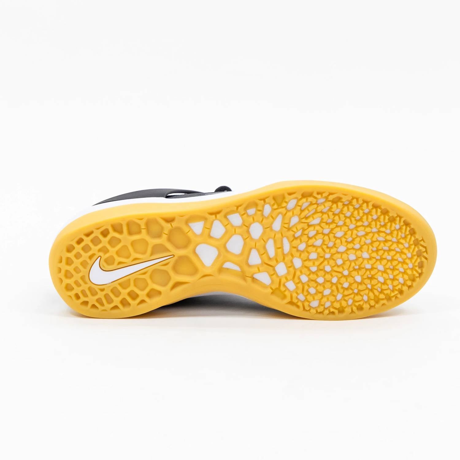 Nike - Men's Nyjah 3 Rubber Skate Shoes