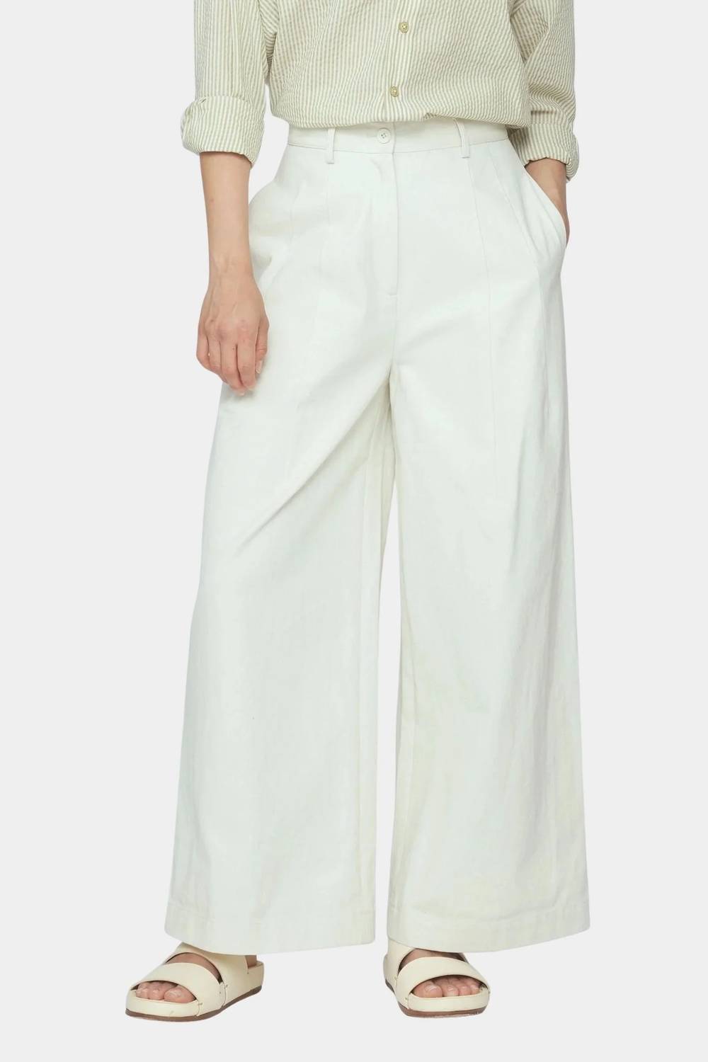 7115 By Szeki - Wide Legged Skate Trousers