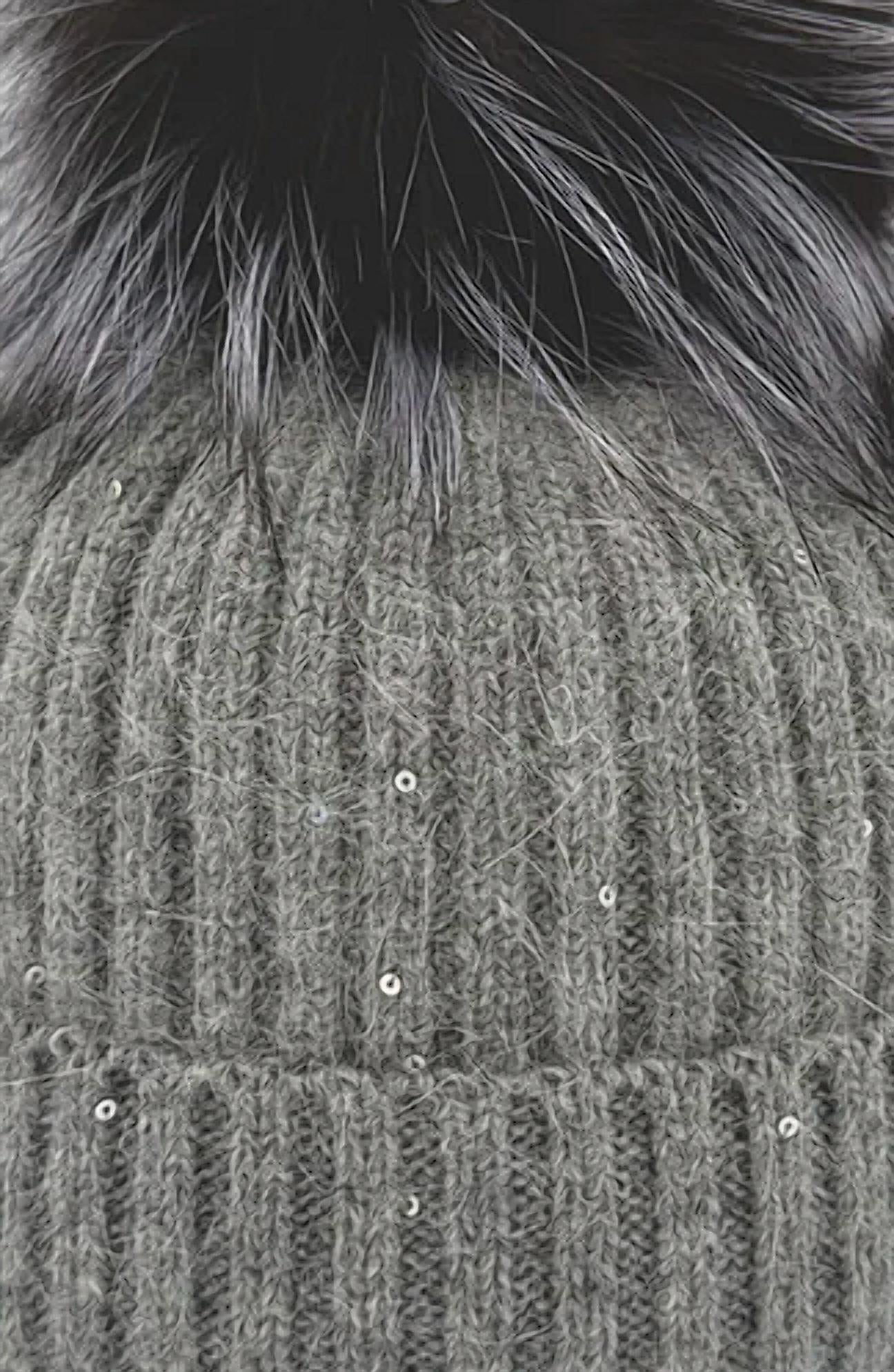 Linda Richards - Women's Knit Pom Pom Hat