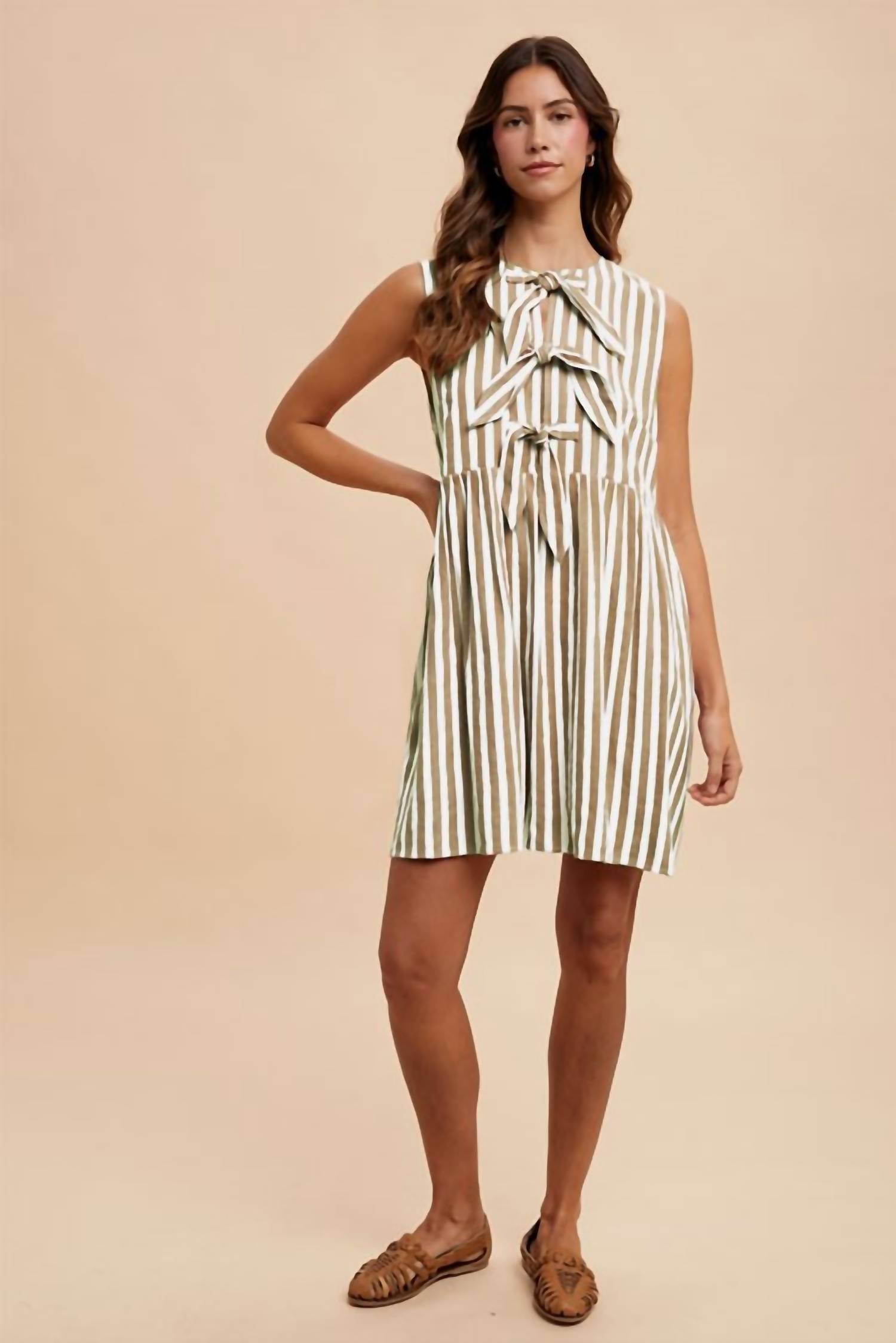 Anniewear - Striped Dress With Front Bow