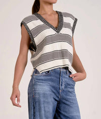 Elan - SLATE SLEEVELESS SWEATER