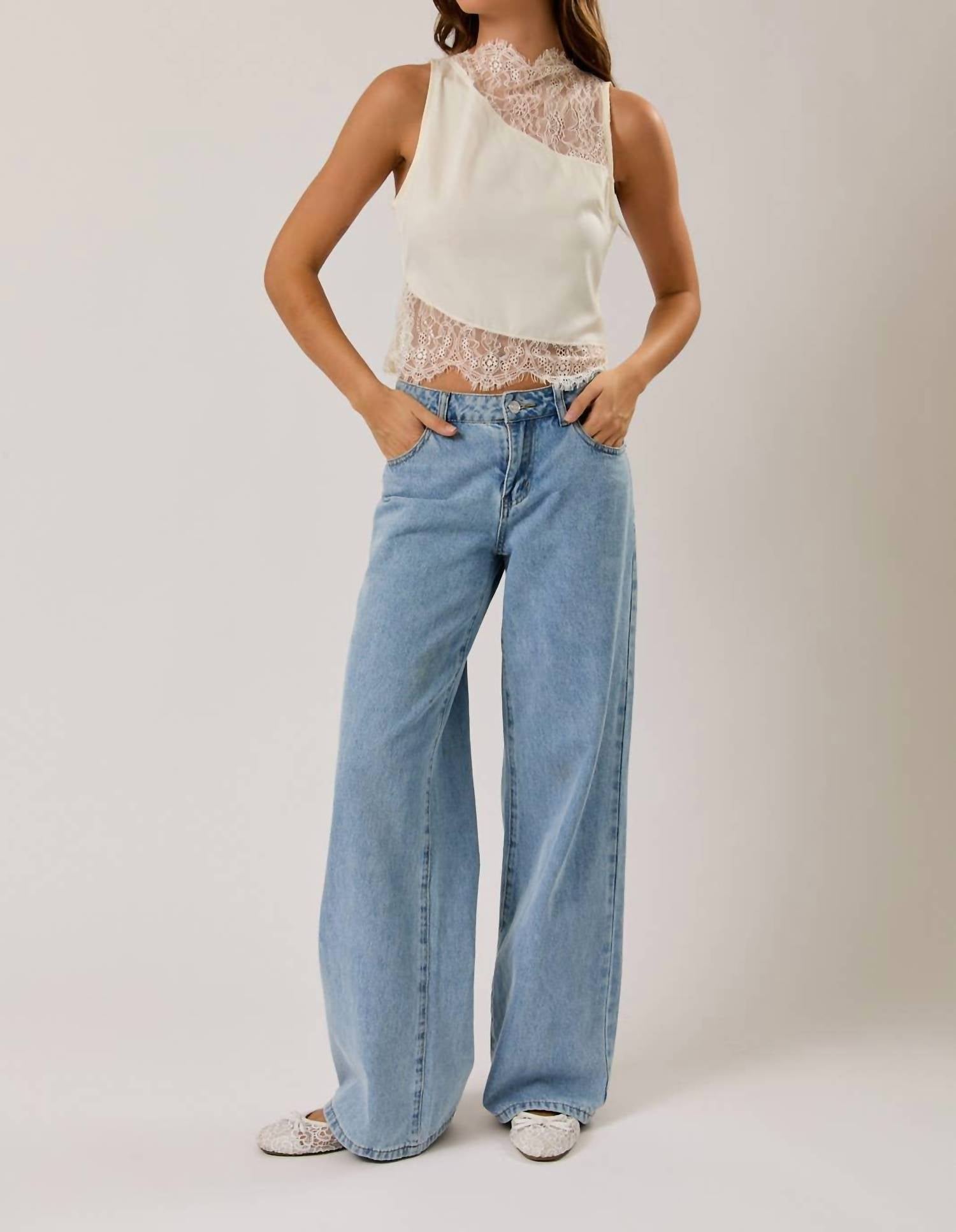 Le Lis - Lacey Sleeveless Detail Top
