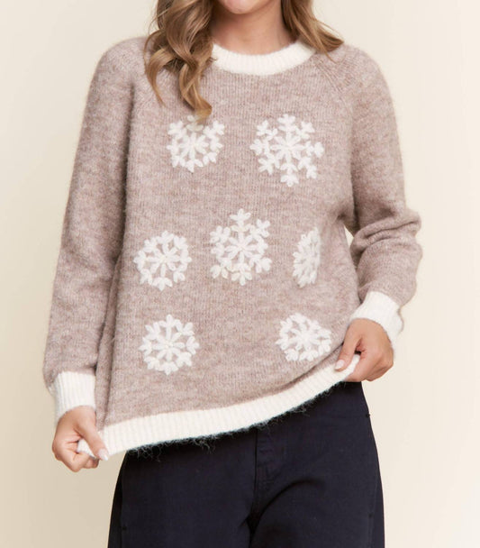 J.Nna - Embroidered Snowflakes Knit Sweater Top