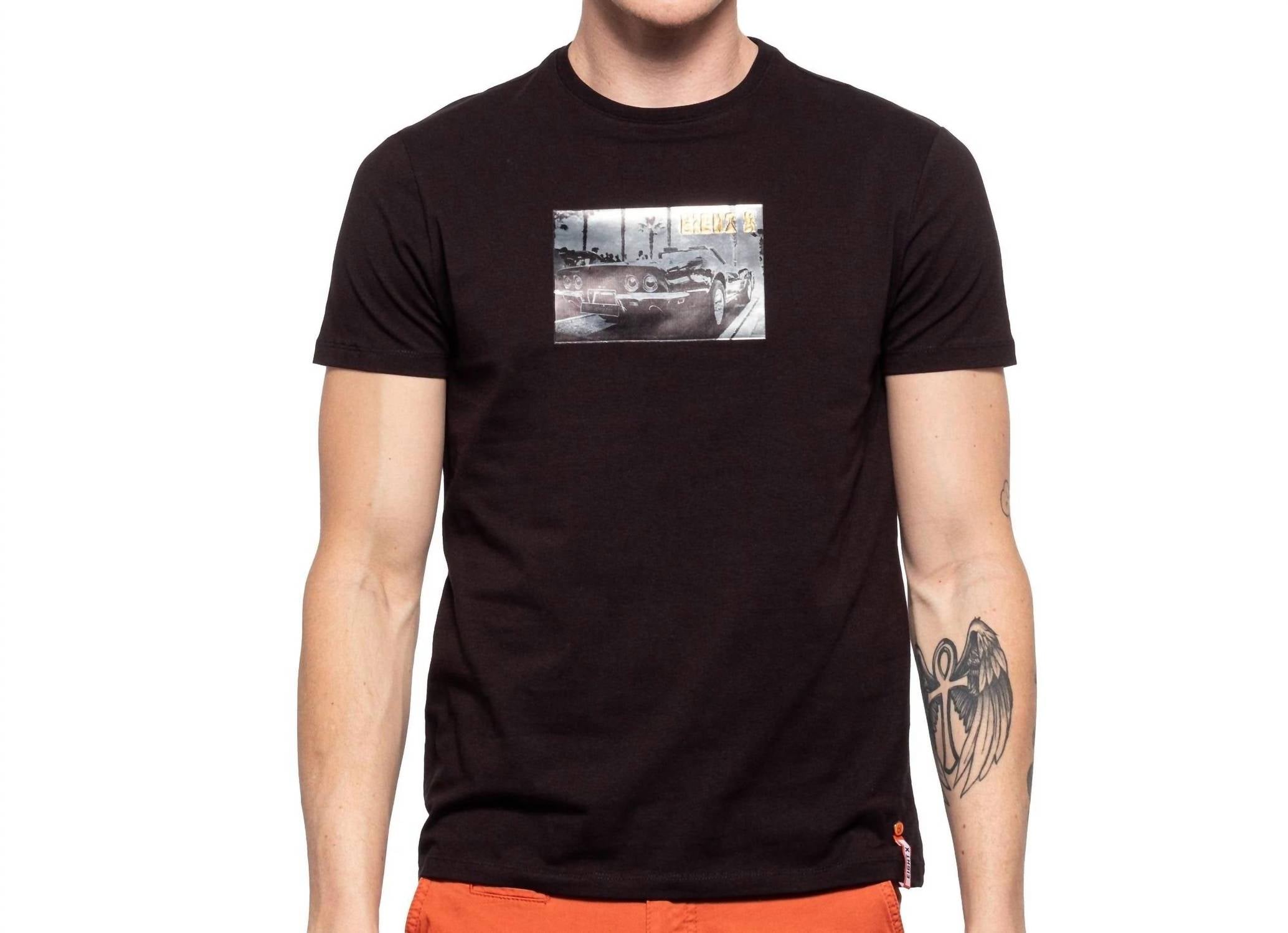 Eight X - American Muscle Graphic T-shirt