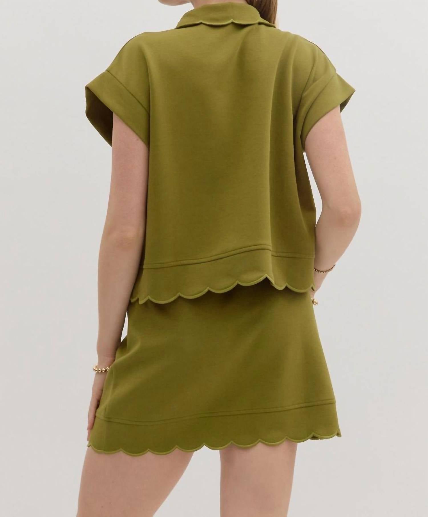 Entro - Scalloped Pullover Top