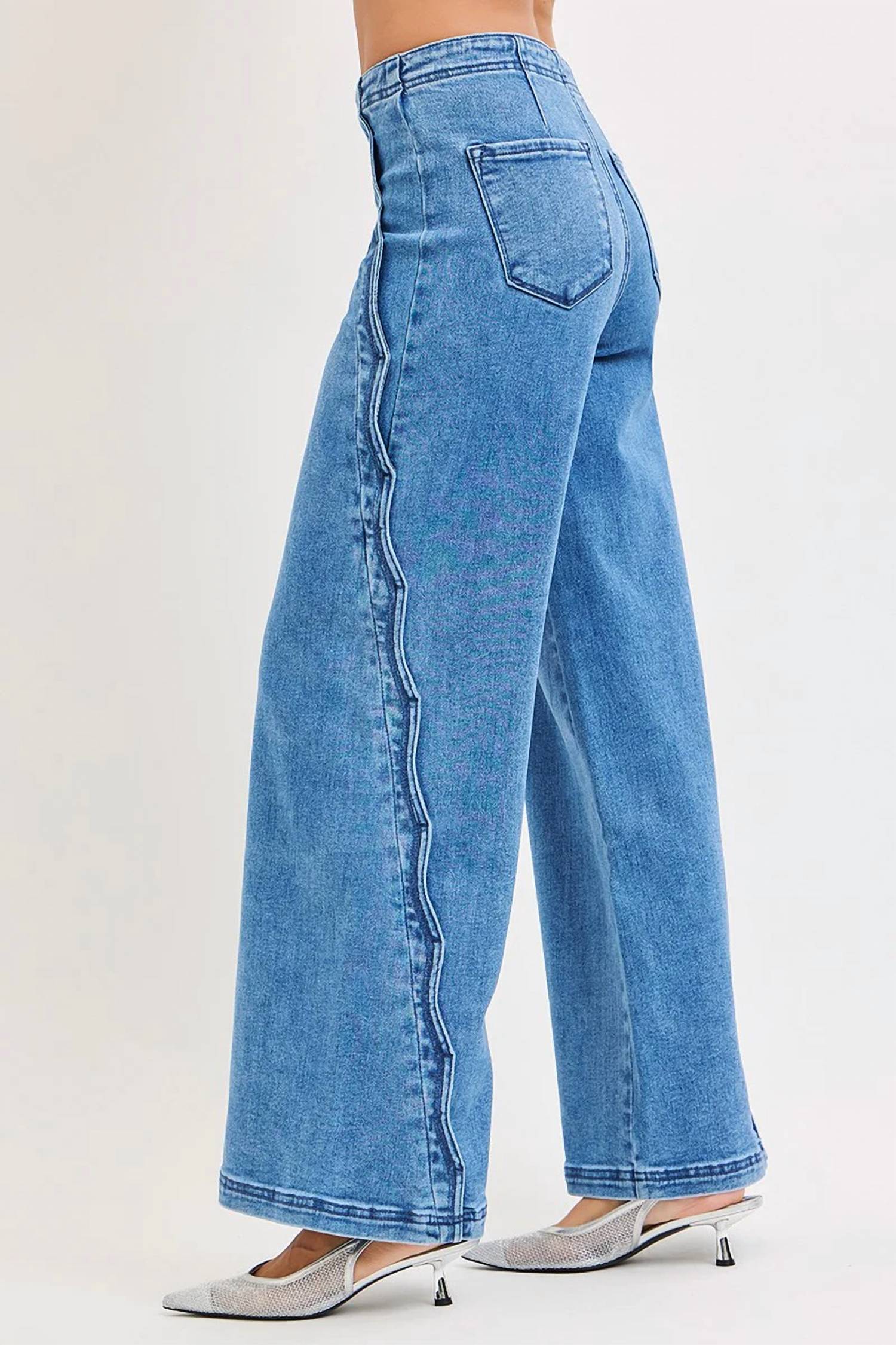 Risen - Scalloped Jeans