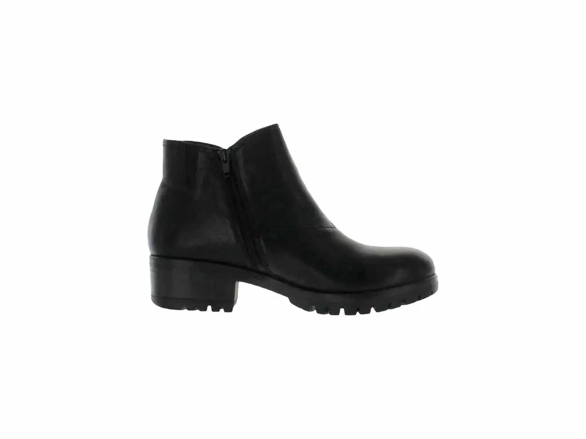 Salvia - Women's Chi Chunky Heeled Boots