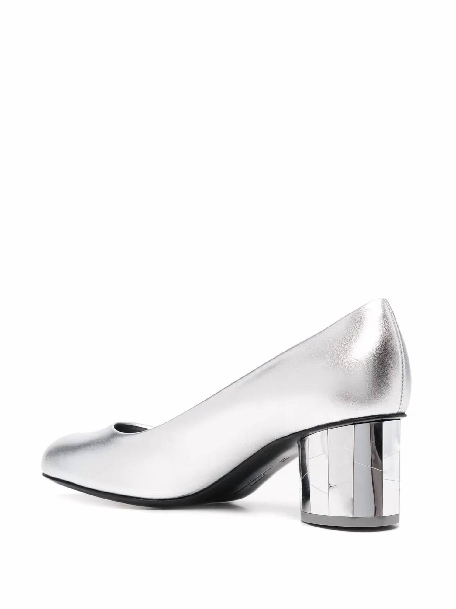 Salvatore Ferragamo - Women's Farrah Slip On Leather Pumps
