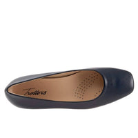 Trotters - Women's Honor Flat Shoes