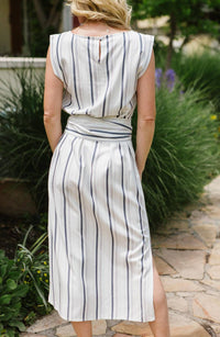 Cupcakes And Cashmere - Aprea Tie Shirt Dress