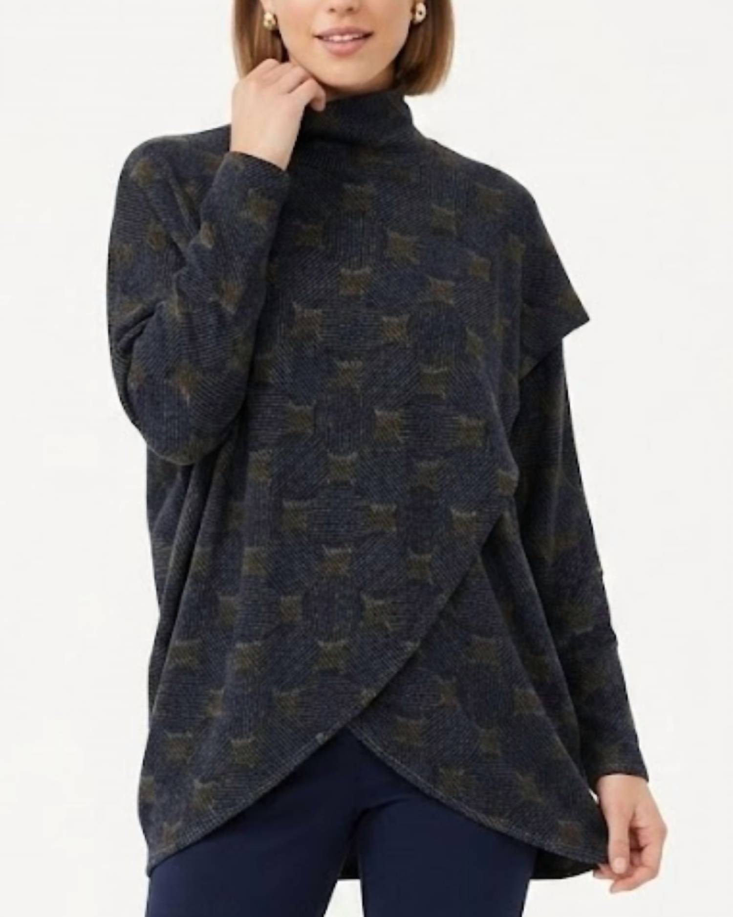 Nally & Millie - Abstract Circle Crossover Top