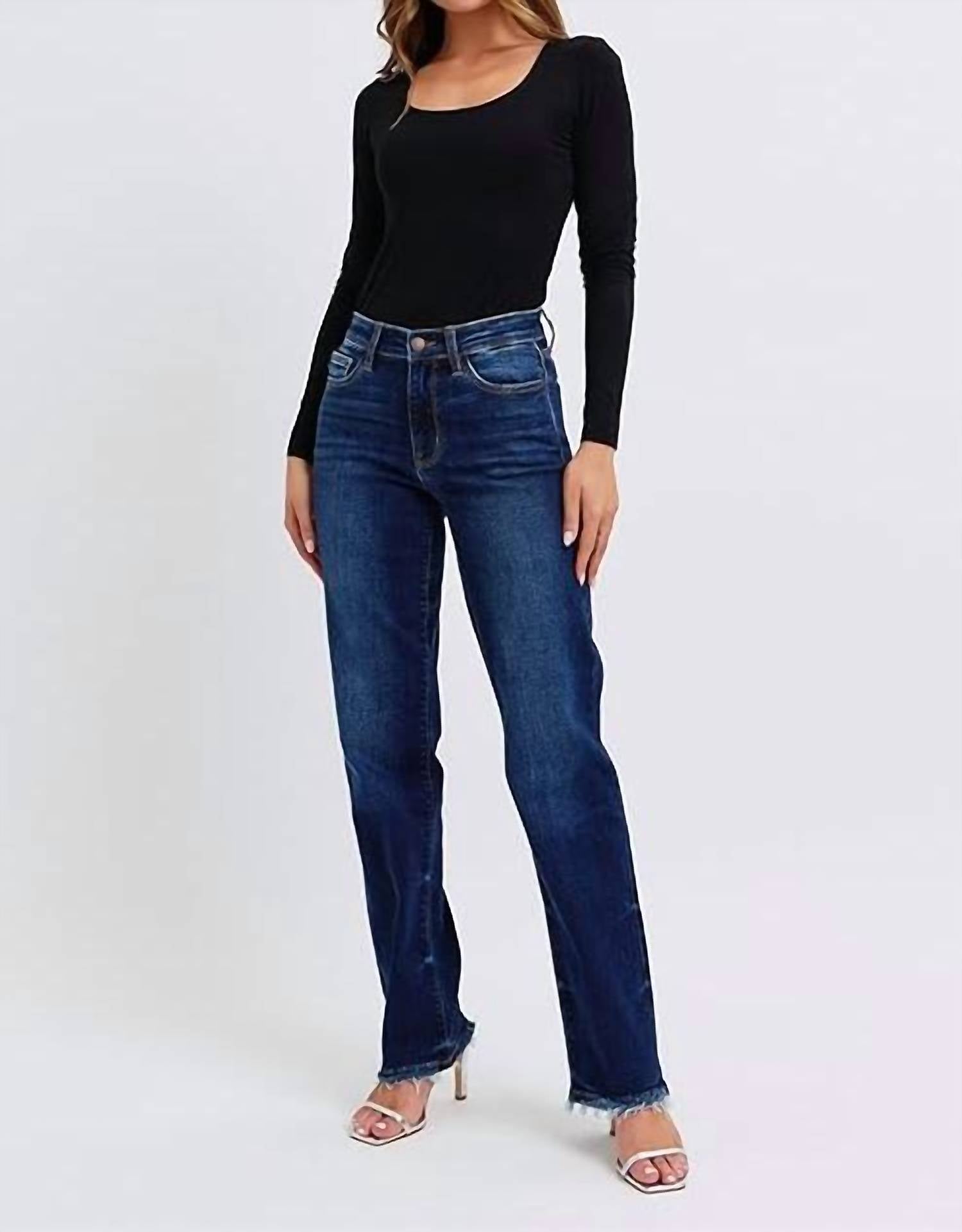 Judy Blue - Med Rise Straight Leg With Fray Hem Jean