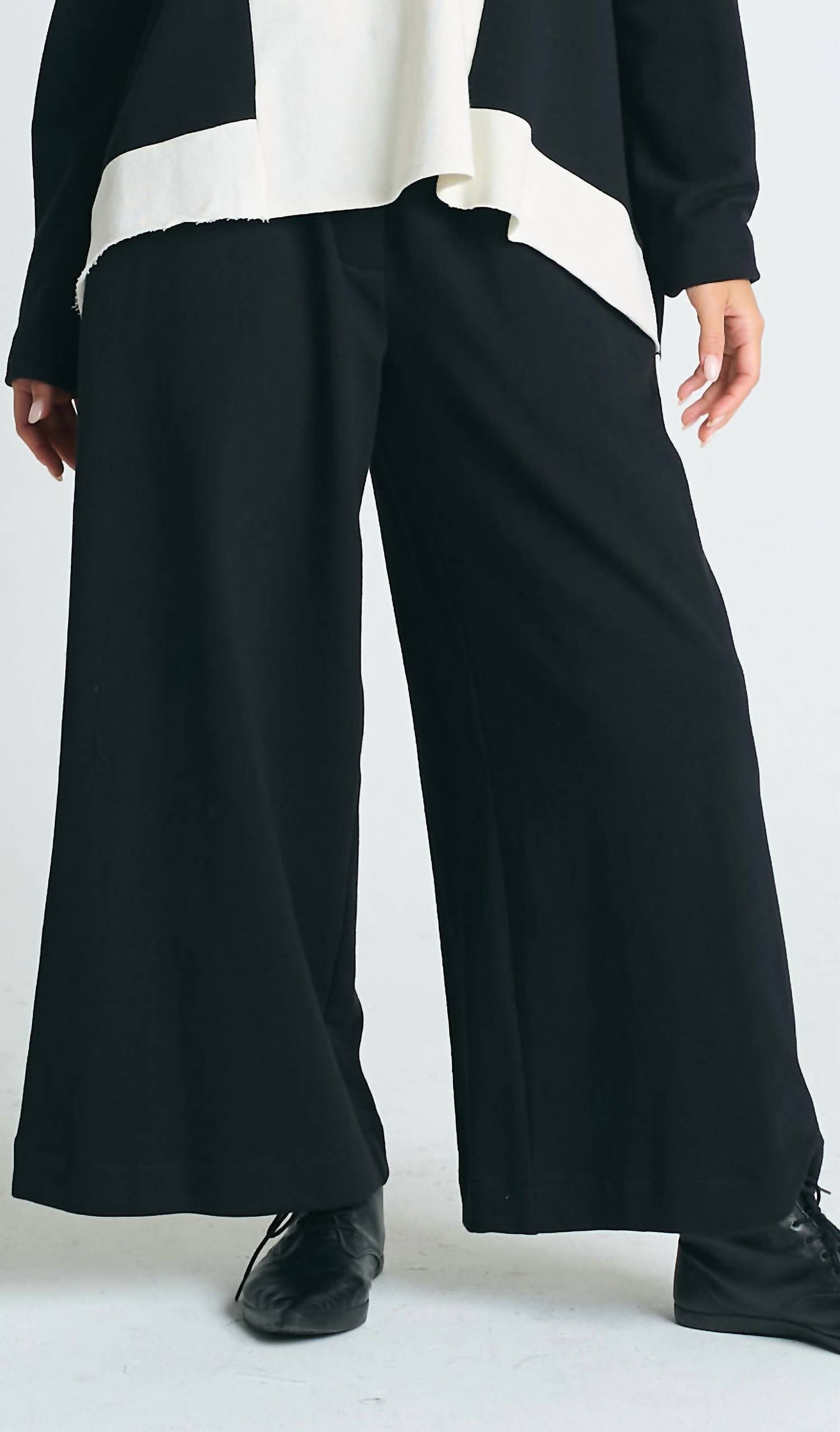 Planet By Lauren G. - FRENCH TERRY FLOODED PANT