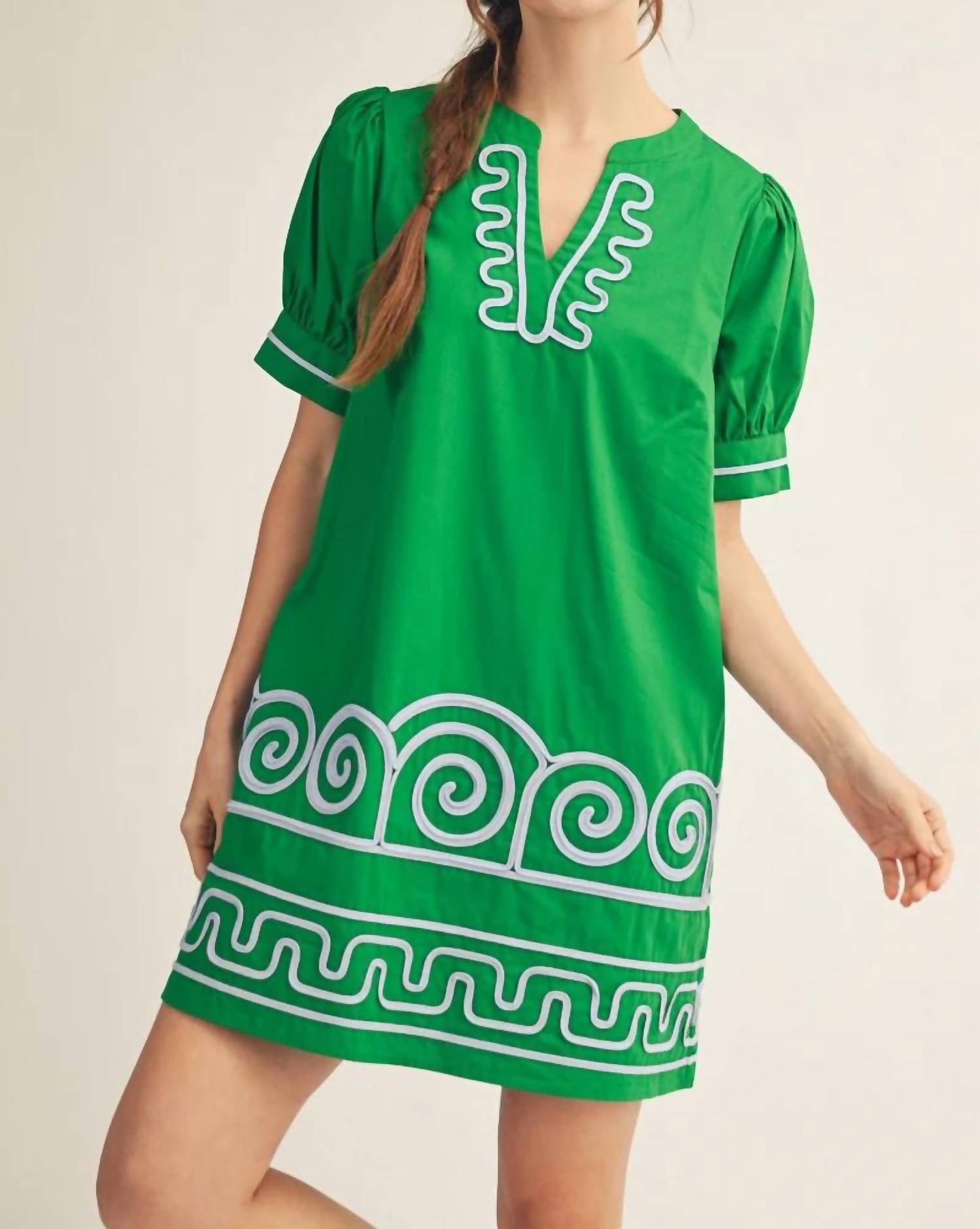 Jodifl - Appliqué Puff Sleeve Shift Dress