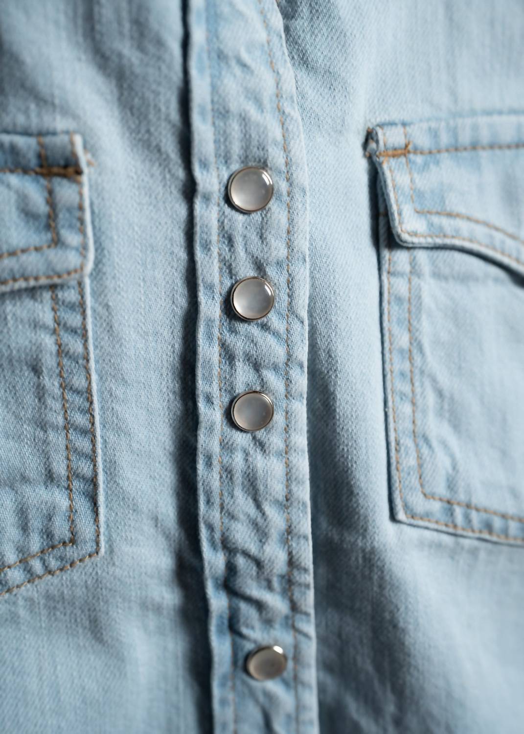 Iron & Resin Women's West Shirt in bleach - women's shirt - alternate view