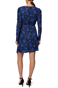Laundry By Shelli Segal - V-neck Ruched Long Sleeve Belted Knit Dress