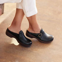 Samuel Hubbard Women's Cascade Clog in black - women's shoe - alternate view