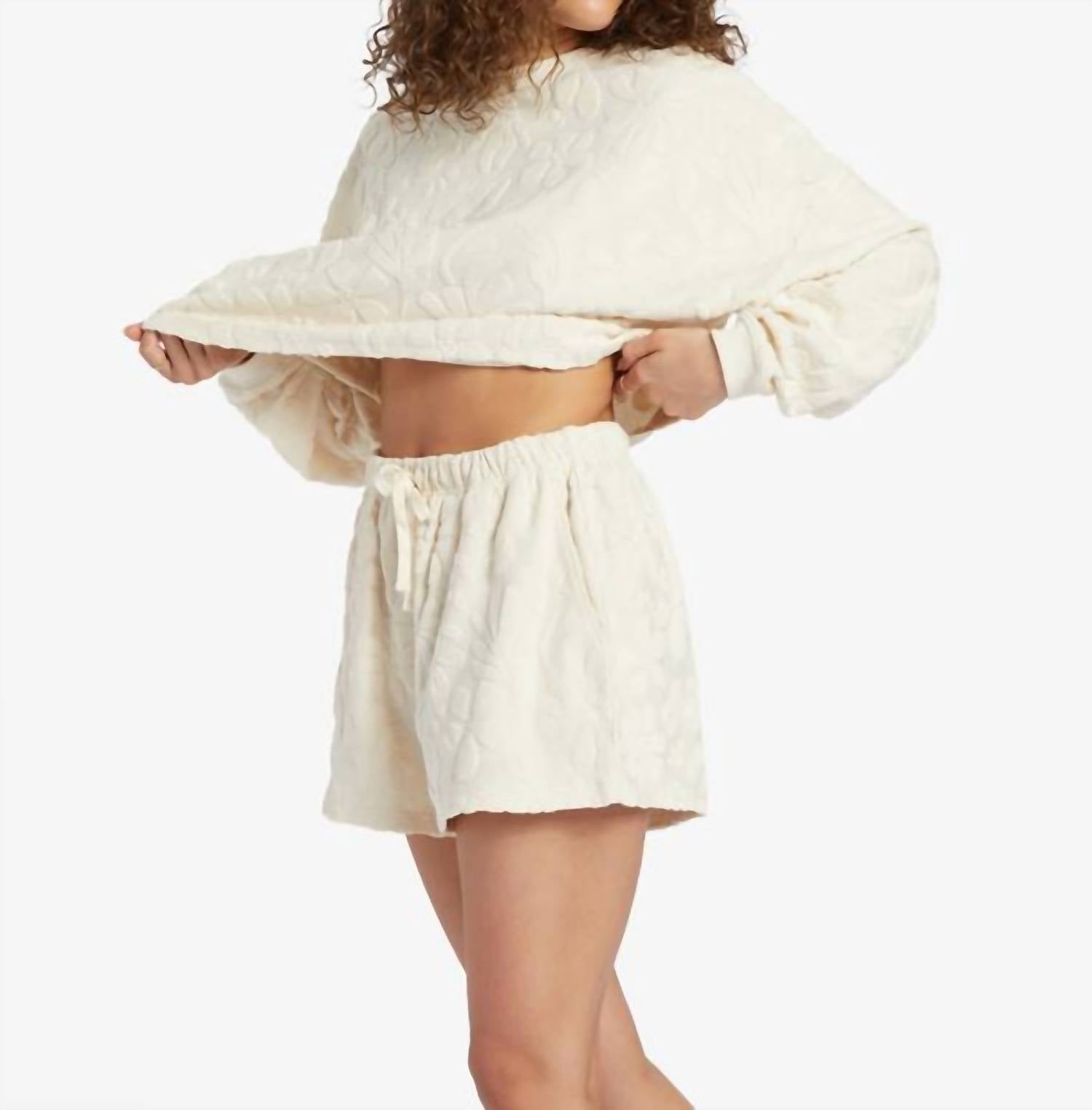 Dex - Embossed Pull On Short