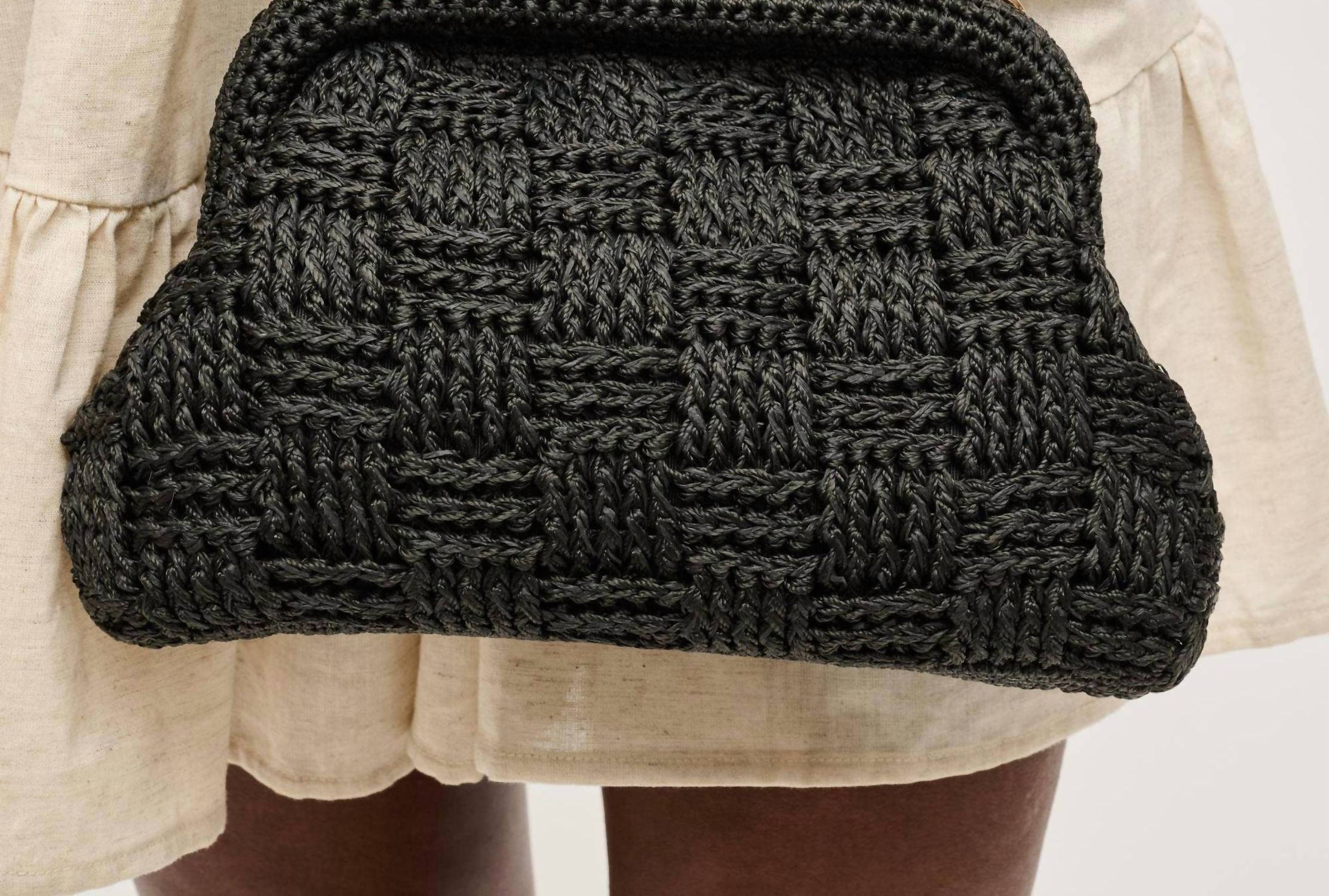 Urban Expressions - Women's Annie Clutch