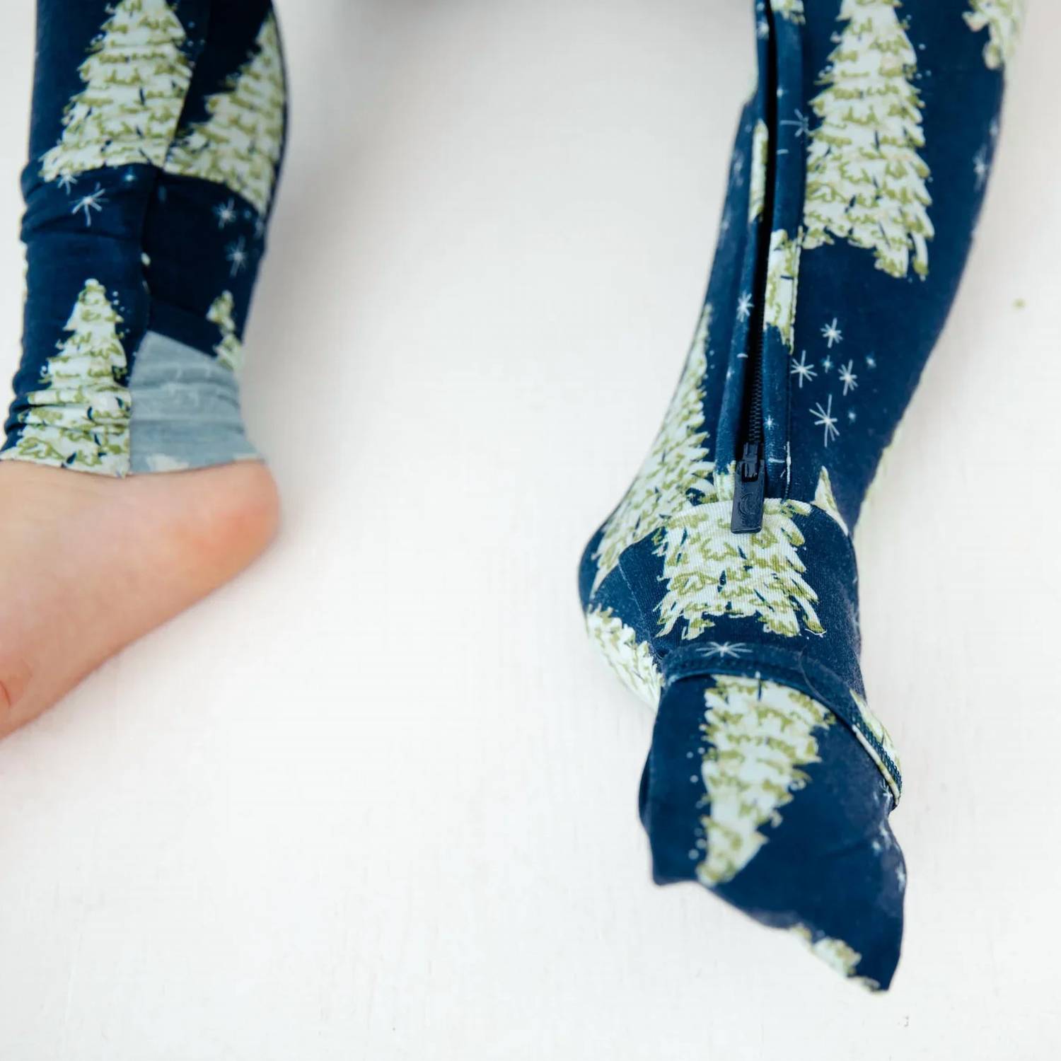 Dreamiere - All Spruced Up Bamboo Convertible Footie