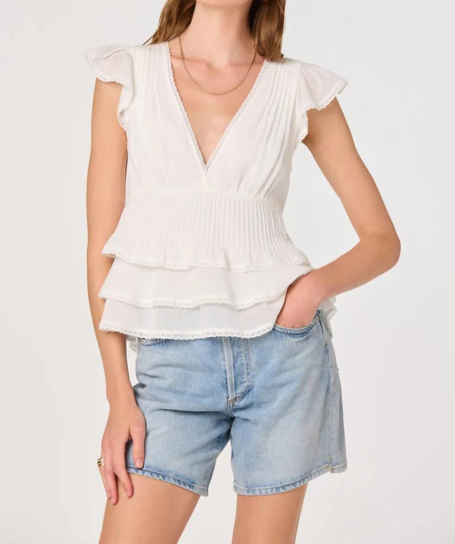 Astr - Shanteria V-neck Top
