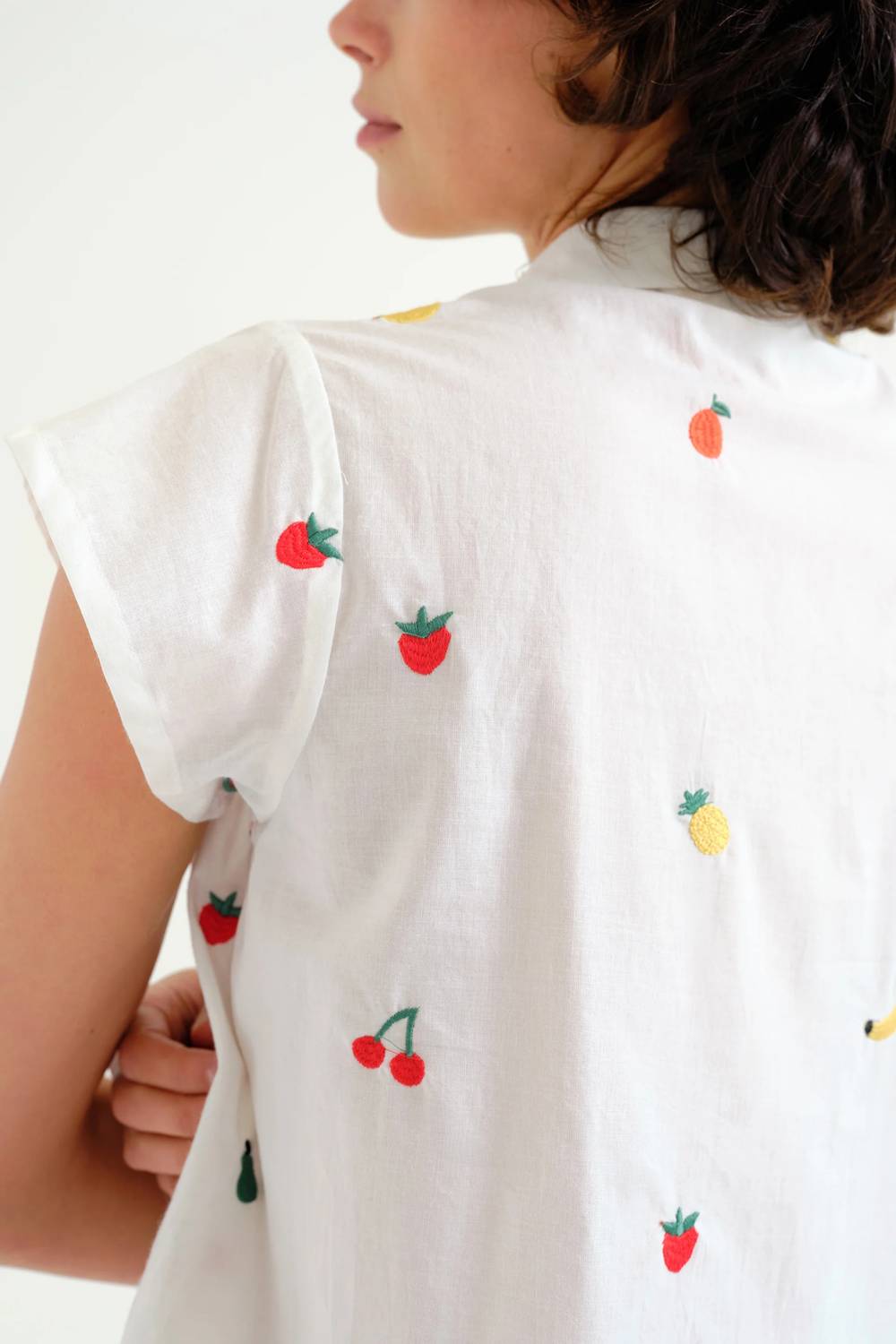 Compania Fantastica - Embroidered All Over Print Fruit Shirt