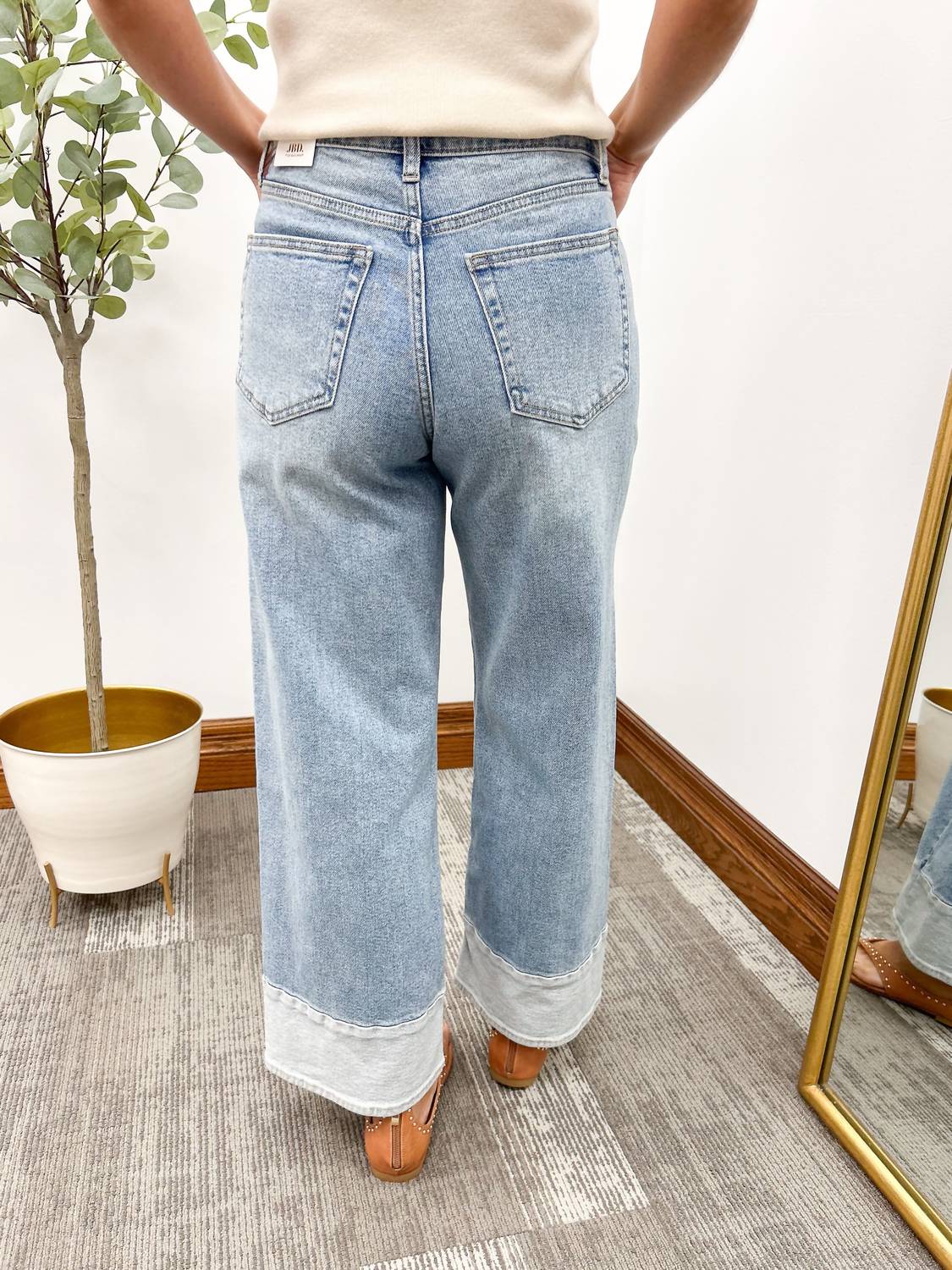 Jbd. - Toned Hem Seam Wide Leg Jeans