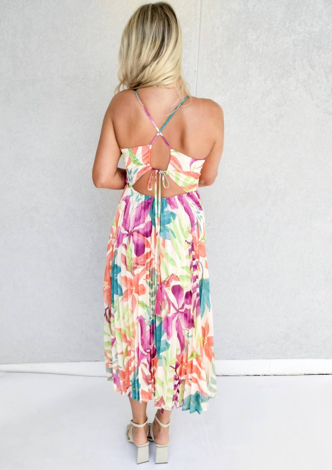 Flying Tomato - Strappy Back Sundress