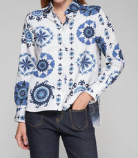 Vilagallo Isa Shirt in white blue print - women's shirt
