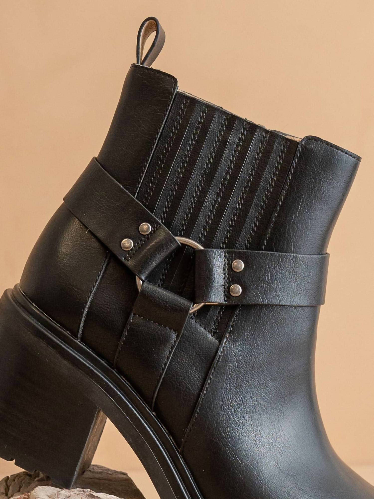 Oasis Society - Women's The Jayden Motorcycle Fall Bootie