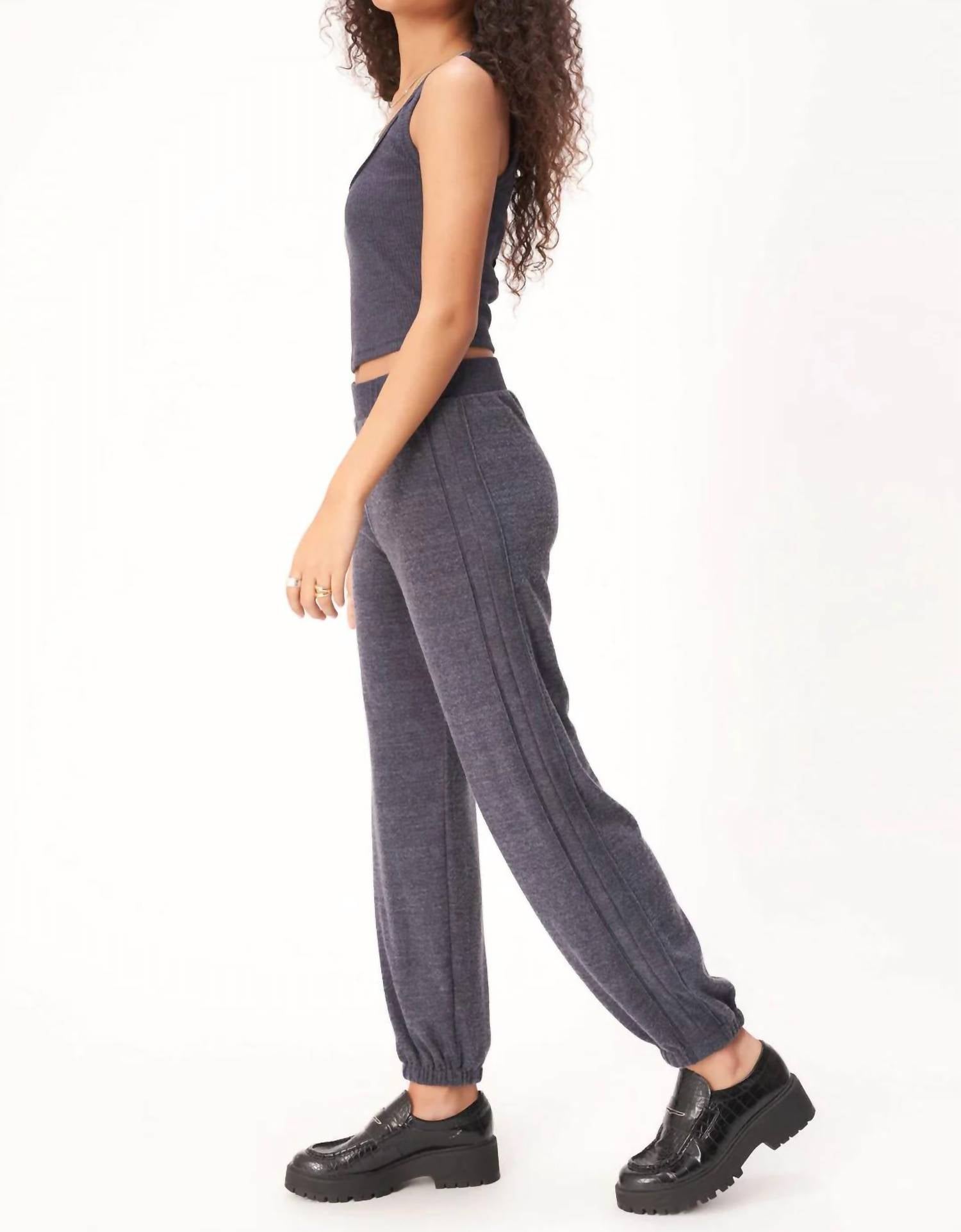 Project Social T - Just Relax Seamed Jogger