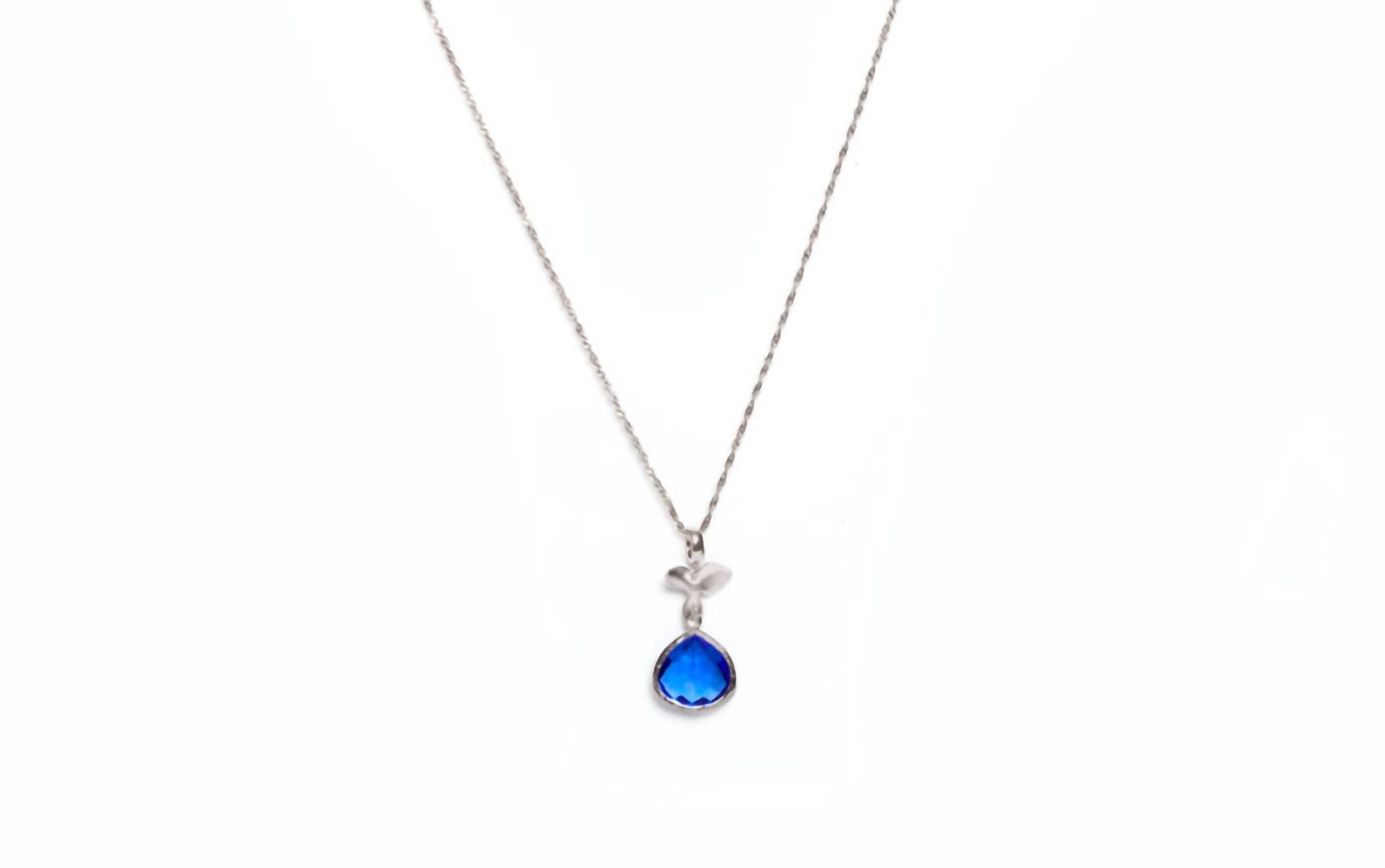 Avenue Chic - Women's Tiny Orchid Drop Pendant Necklace