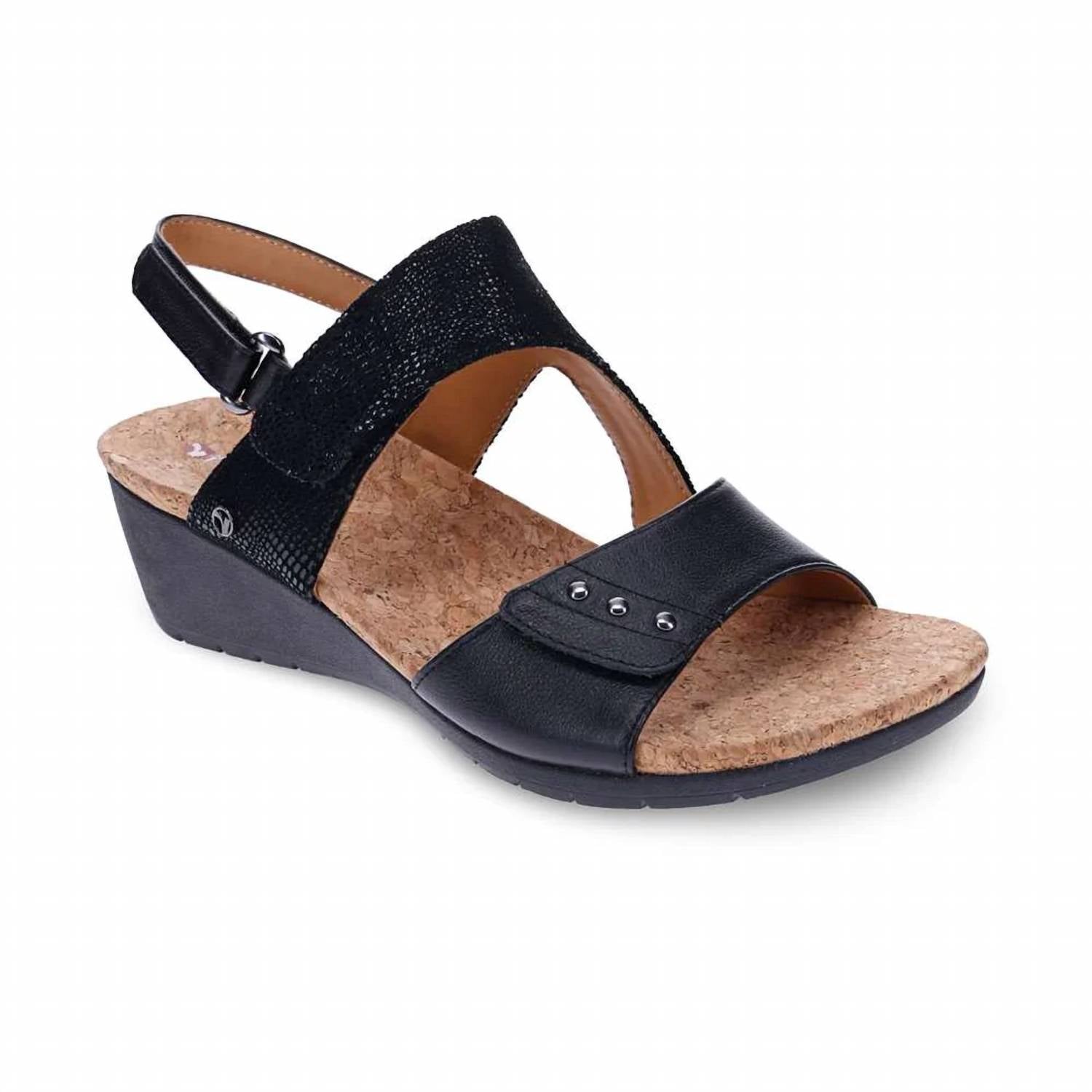 Revere - Women's Grenada Wedge