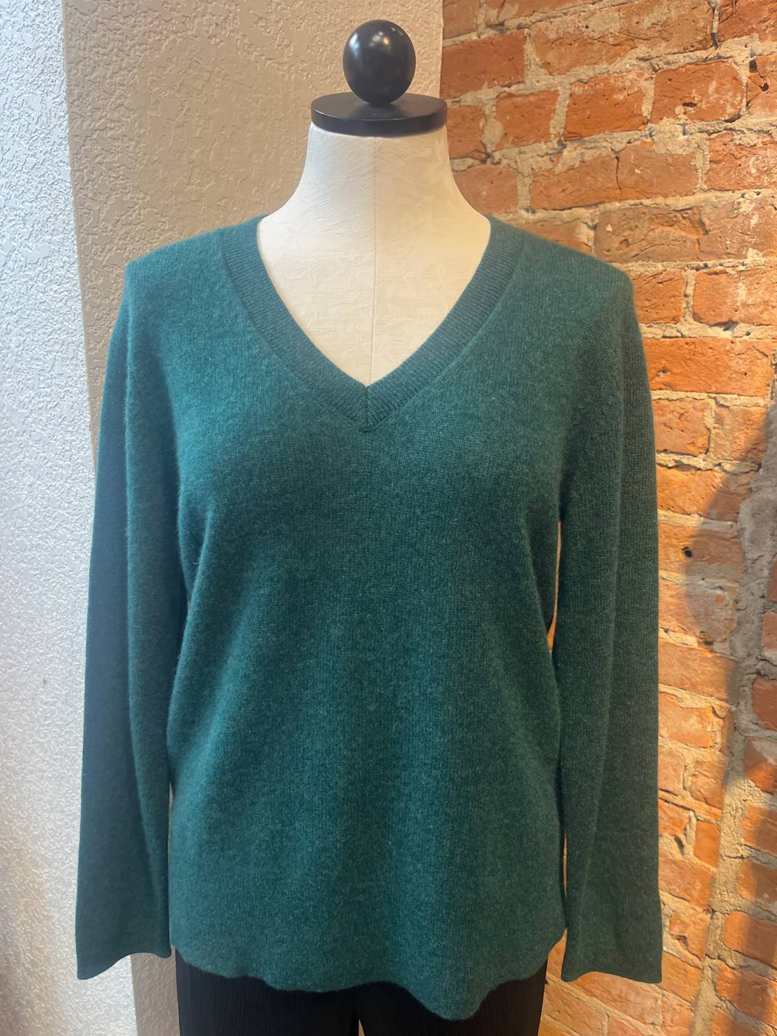 Alashan Cashmere - Women's Santa Monica V-neck Sweater