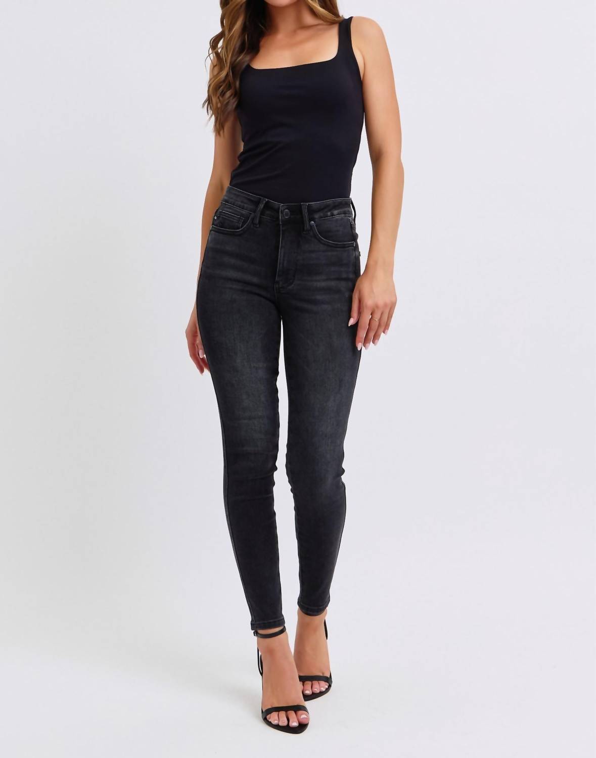 Judy Blue - Mid-rise Tummy Control Skinny Jeans