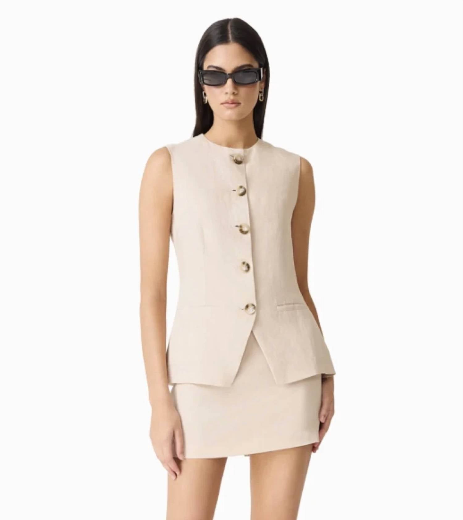 Curaae - Sleeveless Dune Vest