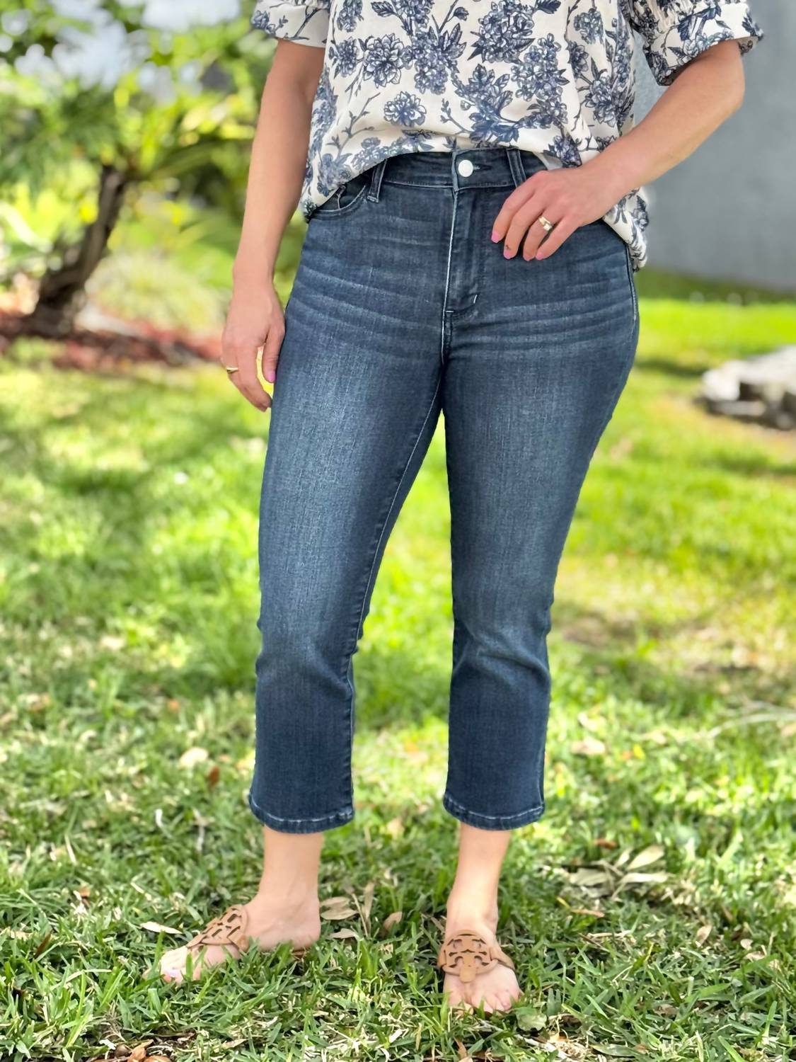 Judy Blue - Beachside Bliss Capris Pants