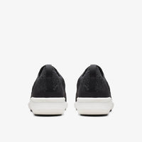 Clarks - Women's Un Rio Knit Slip On Sneakers