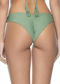 Pily Q - Isla Bikini Bottom
