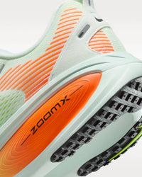 Nike - Men's Vomero 18 Road Running Shoes