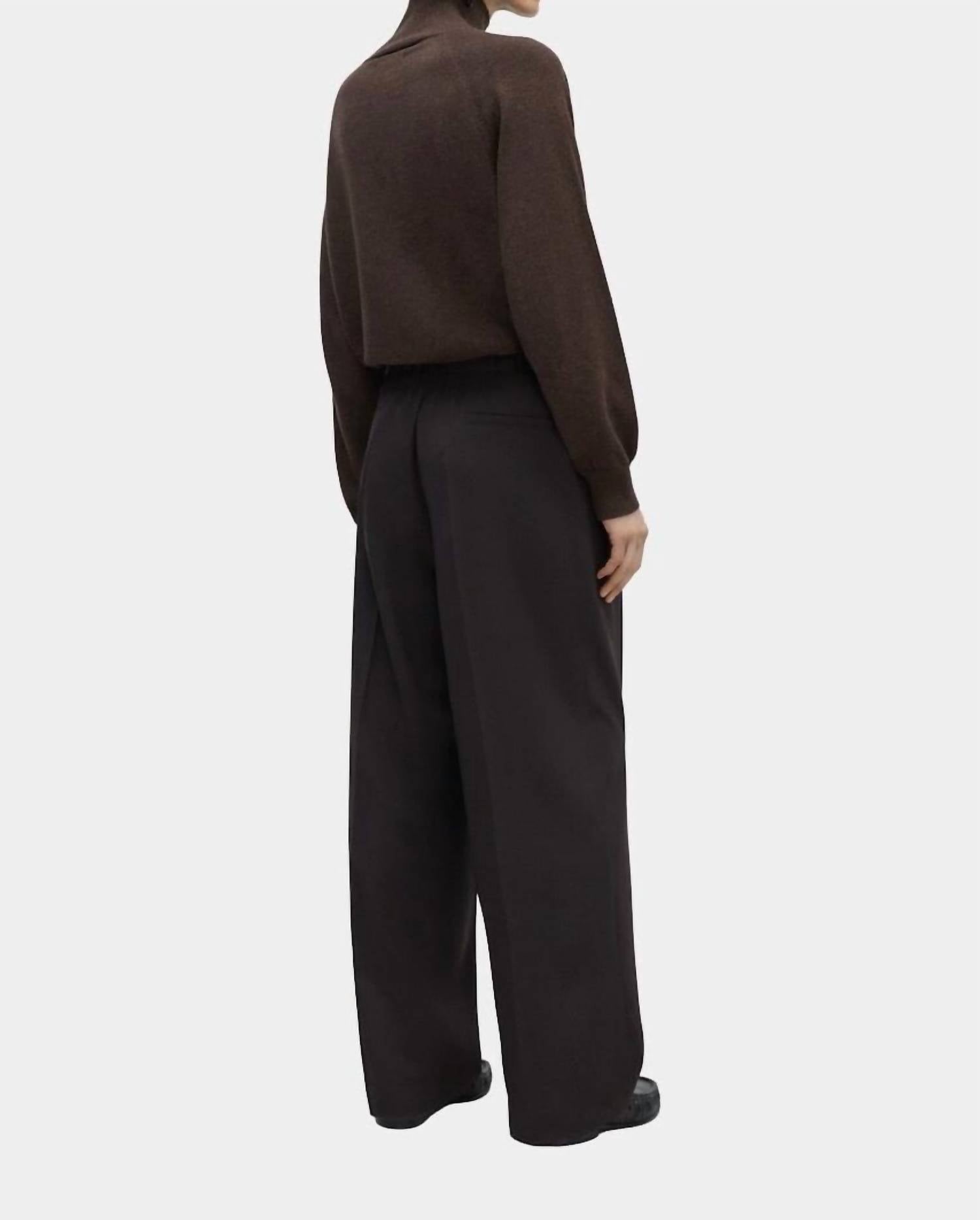 Cordera - Pleated Relaxed Pants