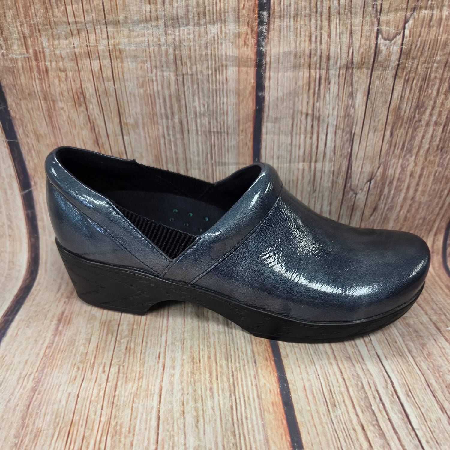 Klogs Footwear - Women's Portland Leather Clogs